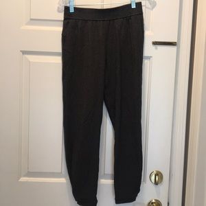 Lululemon yoga pants